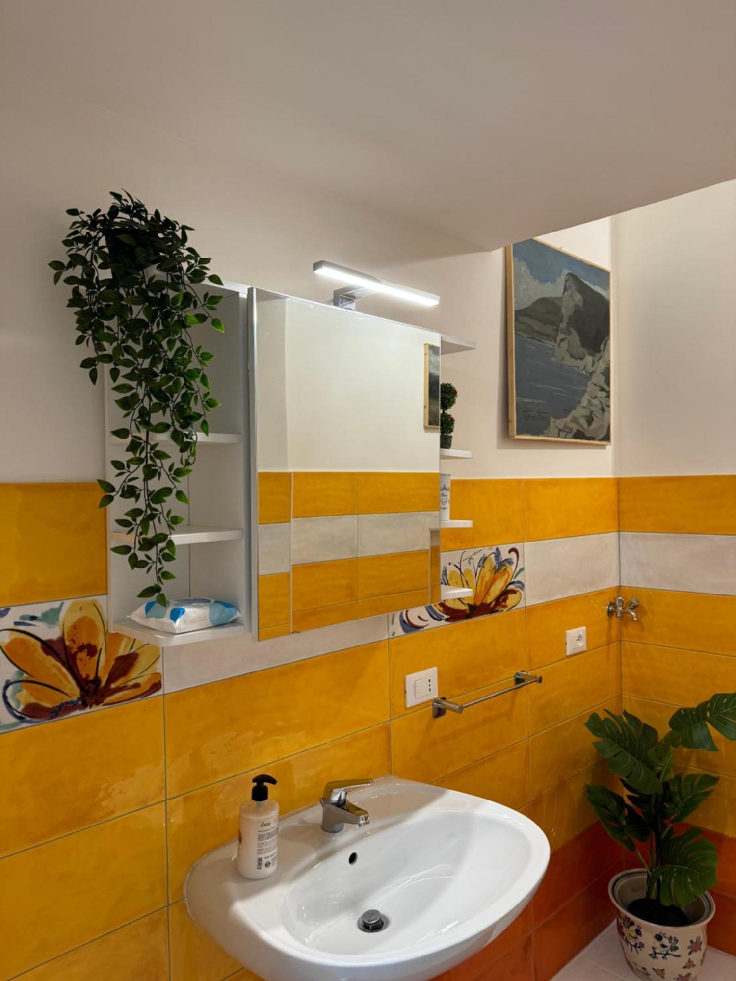 Stella Marius Apartment ซาแลร์โน ภายนอก รูปภาพ